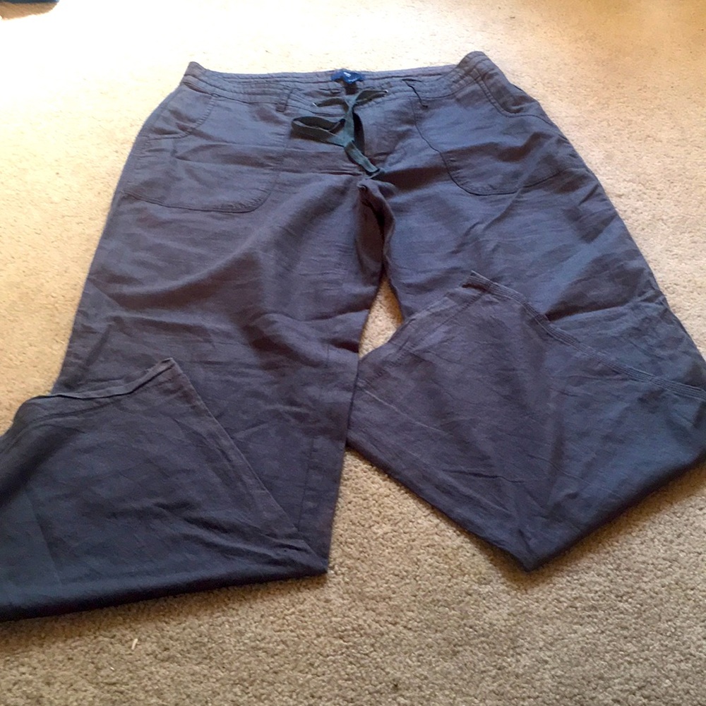 Super Soft Gap Gray Flowy Pants - image 1